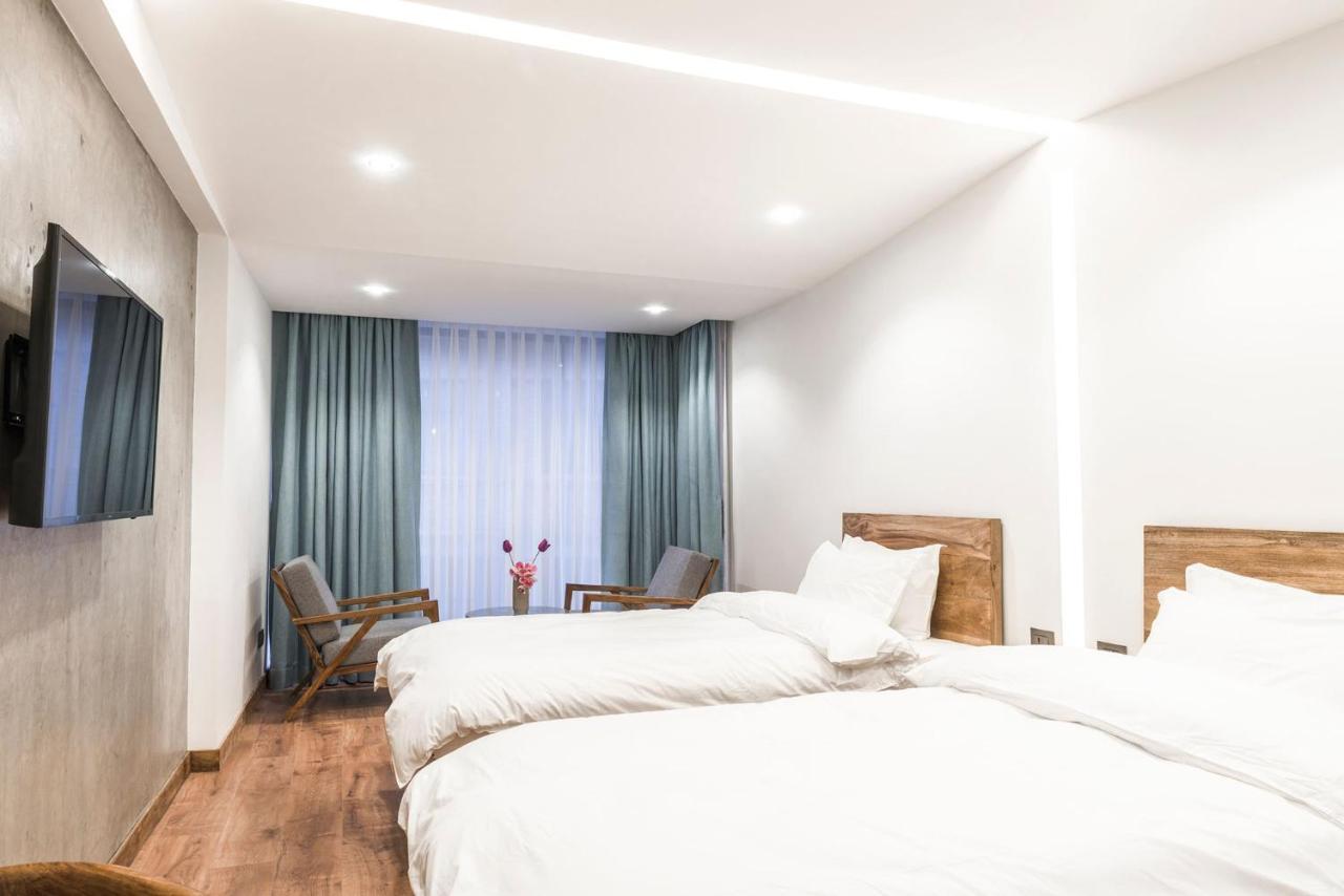9Ine Thamel Hotel Kathmandu Exterior photo